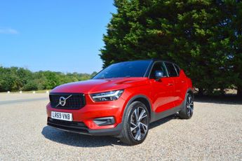 VOLVO XC40 2.0 R-Design Pro T4