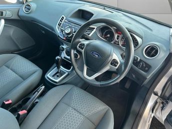 FORD FIESTA 1.4 Titanium
