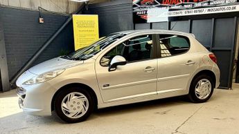 PEUGEOT 207 1.4 m:play