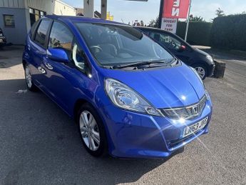 HONDA JAZZ 1.4 i-VTEC ES Plus