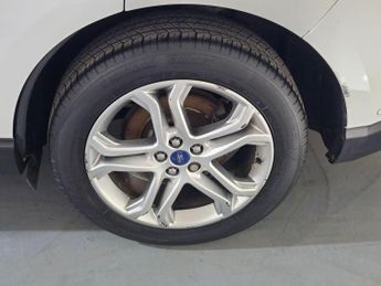 FORD EDGE 2.0 TDCi Titanium Powershift AWD Euro 6 (s/s) 5dr