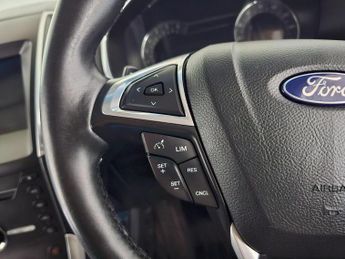 FORD EDGE 2.0 TDCi Titanium Powershift AWD Euro 6 (s/s) 5dr