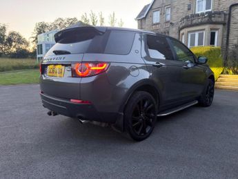 LAND ROVER DISCOVERY SPORT 2.0 TD4 HSE Black Auto 4WD Euro 6 (s/s) 5dr
