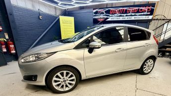 FORD FIESTA 1.0 T EcoBoost Titanium