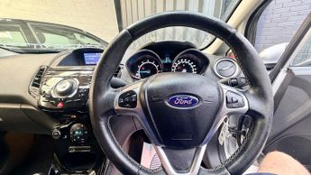 FORD FIESTA 1.0 T EcoBoost Titanium