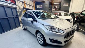 FORD FIESTA 1.0 T EcoBoost Titanium