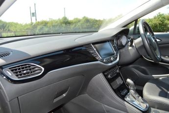 VAUXHALL ASTRA 1.6 CDTi BlueInjection Elite Nav