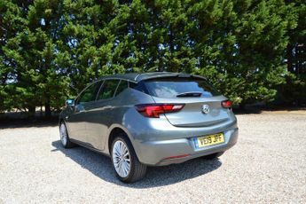 VAUXHALL ASTRA 1.6 CDTi BlueInjection Elite Nav