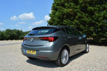 VAUXHALL ASTRA 1.6 CDTi BlueInjection Elite Nav