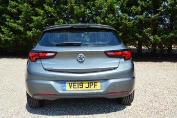 VAUXHALL ASTRA 1.6 CDTi BlueInjection Elite Nav