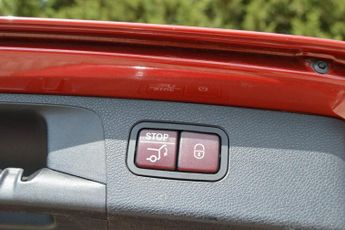 MERCEDES-BENZ E CLASS 2.0 E220d AMG Line