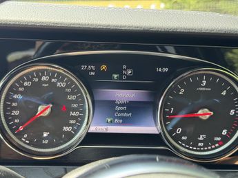 MERCEDES-BENZ E CLASS 2.0 E220d AMG Line