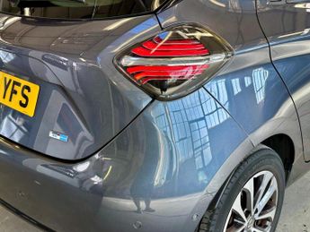 RENAULT ZOE R135 EV50 52kWh GT Line Auto 5dr (Rapid Charge)