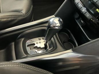 PEUGEOT 2008 1.6 VTi Allure Automatic