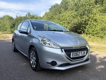 Peugeot 208 1.2 VTi Access+