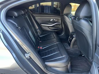 BMW 3 SERIES 2.0 330i M Sport Saloon