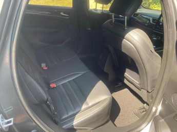 RENAULT ARKANA 1.6 E-TECH E-Tech engineered Auto 2WD Euro 6 (s/s) 5dr