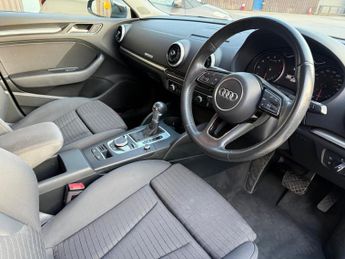 AUDI A3 1.5 TFSI CoD 35 Sport