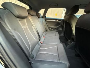 AUDI A3 1.5 TFSI CoD 35 Sport