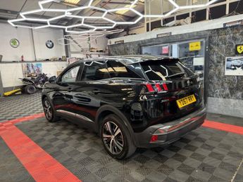 PEUGEOT 3008 1.6 BlueHDi Allure