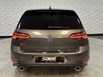 VOLKSWAGEN GOLF 2.0 TSI GTI Performance