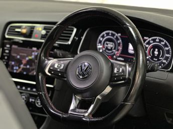 VOLKSWAGEN GOLF 2.0 TSI GTI Performance