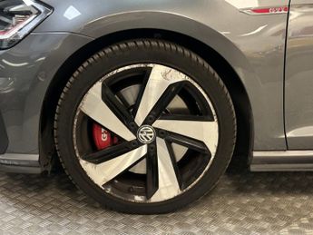 VOLKSWAGEN GOLF 2.0 TSI GTI Performance
