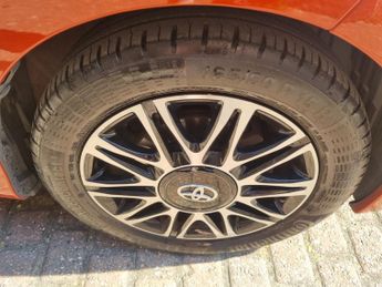 TOYOTA AYGO 1.0 VVT-i Fire