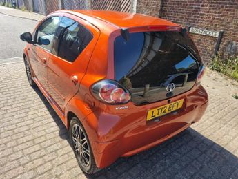 TOYOTA AYGO 1.0 VVT-i Fire