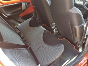 TOYOTA AYGO 1.0 VVT-i Fire