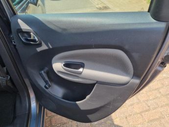 CITROEN C3 PICASSO 1.6 HDi Connexion