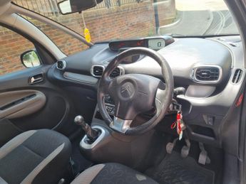 CITROEN C3 PICASSO 1.6 HDi Connexion