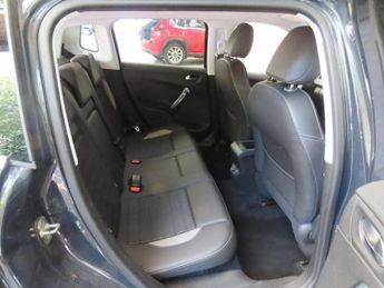 PEUGEOT 2008 1.2 PureTech Allure EAT Euro 6 (s/s) 5dr