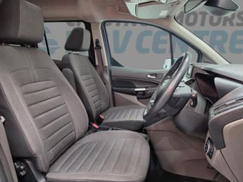 FORD TOURNEO CONNECT Automatic 1.5 EcoBlue Titanium 5 Seats 2020