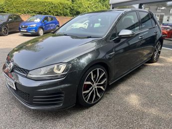 VOLKSWAGEN GOLF 2.0 TDI BlueMotion Tech GTD