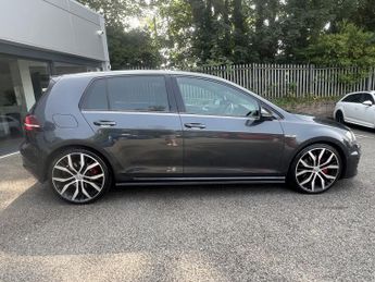 VOLKSWAGEN GOLF 2.0 TDI BlueMotion Tech GTD