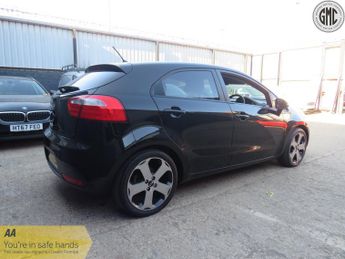 KIA RIO 1.4 3 Good History, Long MOT, Bluetooth, Aircon