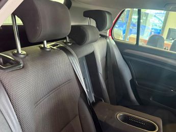 VOLKSWAGEN GOLF 2.0 TDI BlueMotion Tech SE