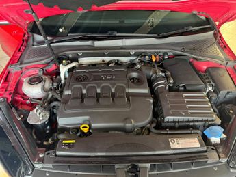 VOLKSWAGEN GOLF 2.0 TDI BlueMotion Tech SE