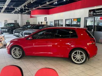 VOLKSWAGEN GOLF 2.0 TDI BlueMotion Tech SE