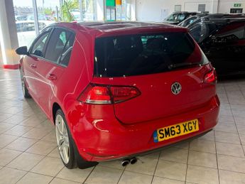 VOLKSWAGEN GOLF 2.0 TDI BlueMotion Tech SE
