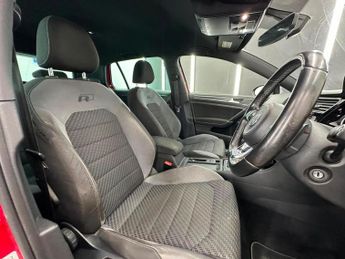 VOLKSWAGEN GOLF 2.0 TDI BlueMotion Tech R-Line DSG Euro 6 (s/s) 5dr