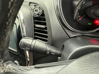 RENAULT CAPTUR 1.5 dCi ENERGY Dynamique Nav Auto Euro 6 (s/s) 5dr