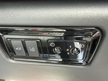 JAGUAR F-PACE 2.0 D180 Prestige
