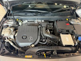 MERCEDES-BENZ A CLASS 1.3 A180 AMG Line