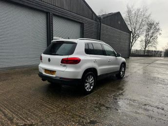 VOLKSWAGEN TIGUAN 2.0 TDI BlueMotion Tech SE
