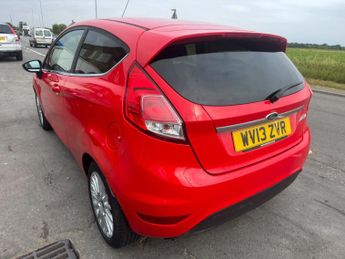 FORD FIESTA 1.6 Titanium