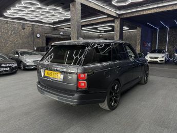 LAND ROVER RANGE ROVER 3.0 SD V6 Autobiography