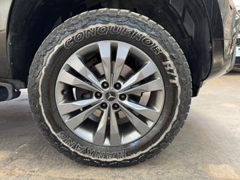 MERCEDES-BENZ X CLASS 2.3 CDI Progressive Auto 4MATIC Euro 6 4dr