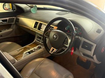 JAGUAR XF 3.0 d V6 Premium Luxury